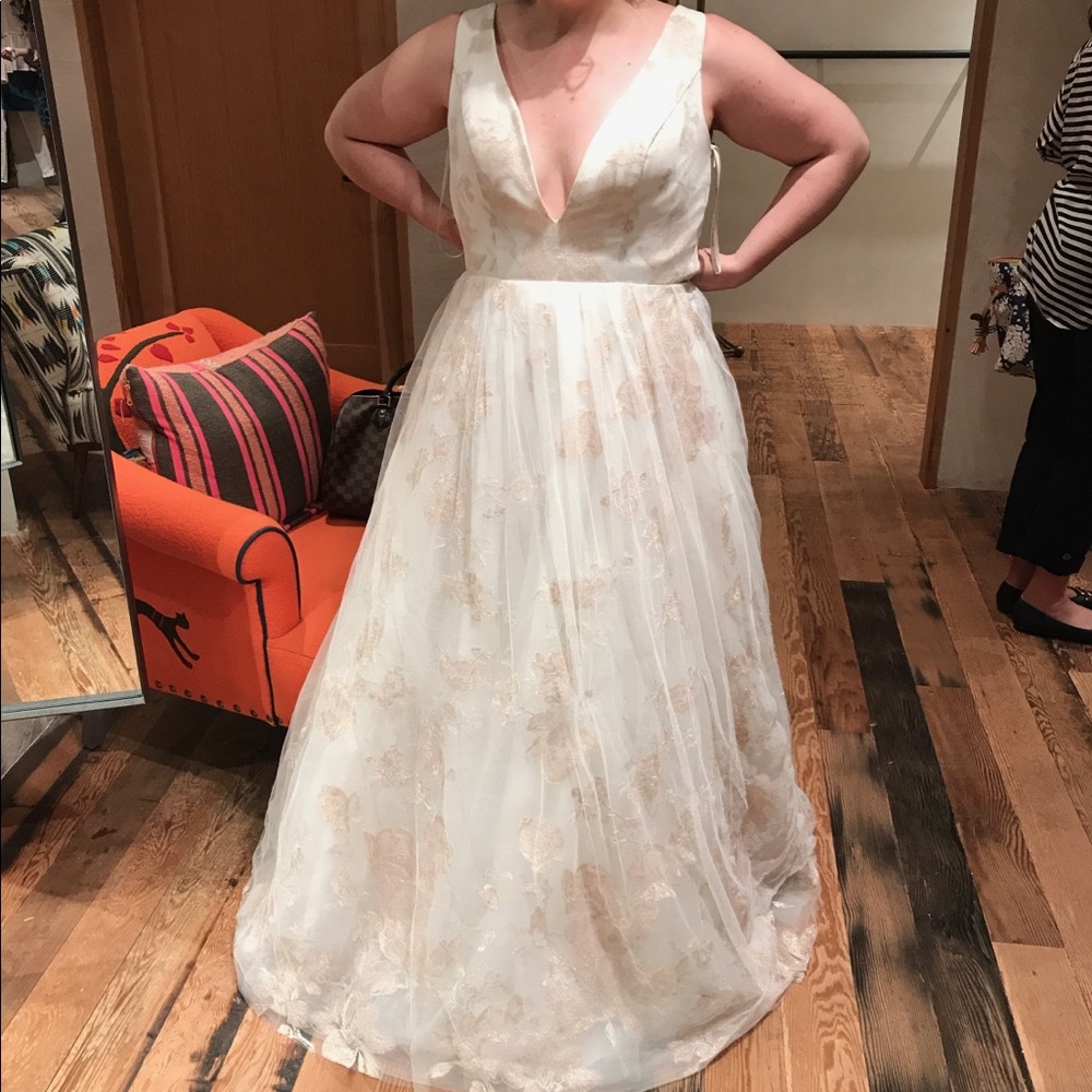 Bhldn Ivy & Aster Lily Floral Bridal Dress/ Gown - Picture 5 of 8